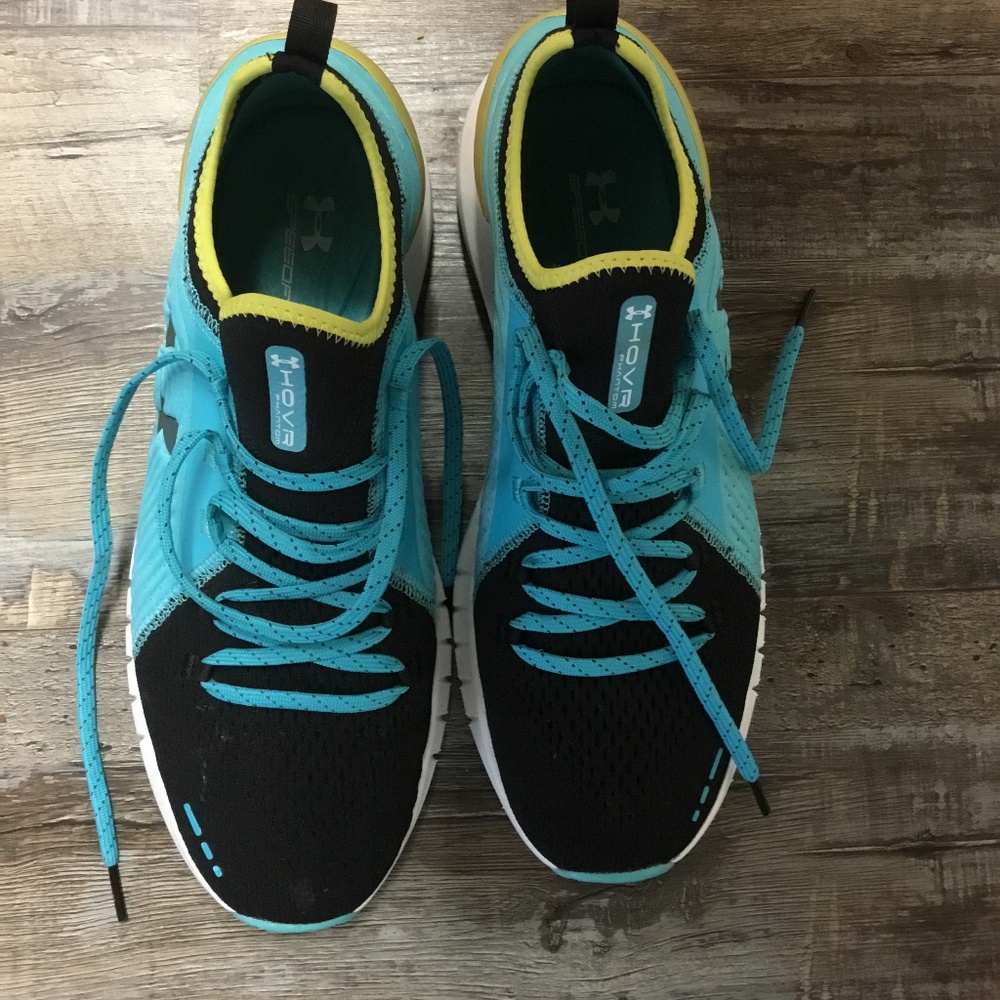 Mens’s UA Phantom Hovr Under Armour running shoes size 10.5, lightly used